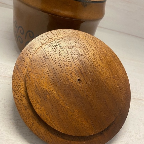 Vintage Japanese Stoneware Small brown Crock with wooden Lid Sugar Bowl - Picture 7 of 9